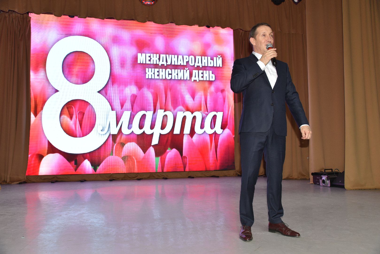 лотошино, лотошинский цдк, концерт, 8 марта, международный женский день,