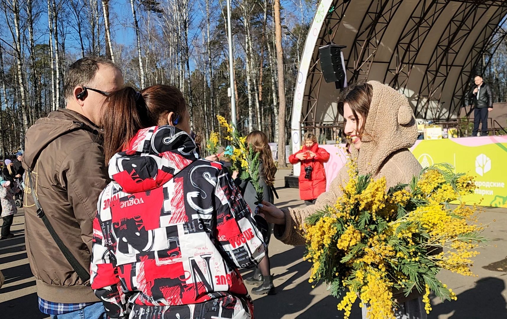 Ногинск, Парк, Общество, 8 марта, Цветы, Концерт,