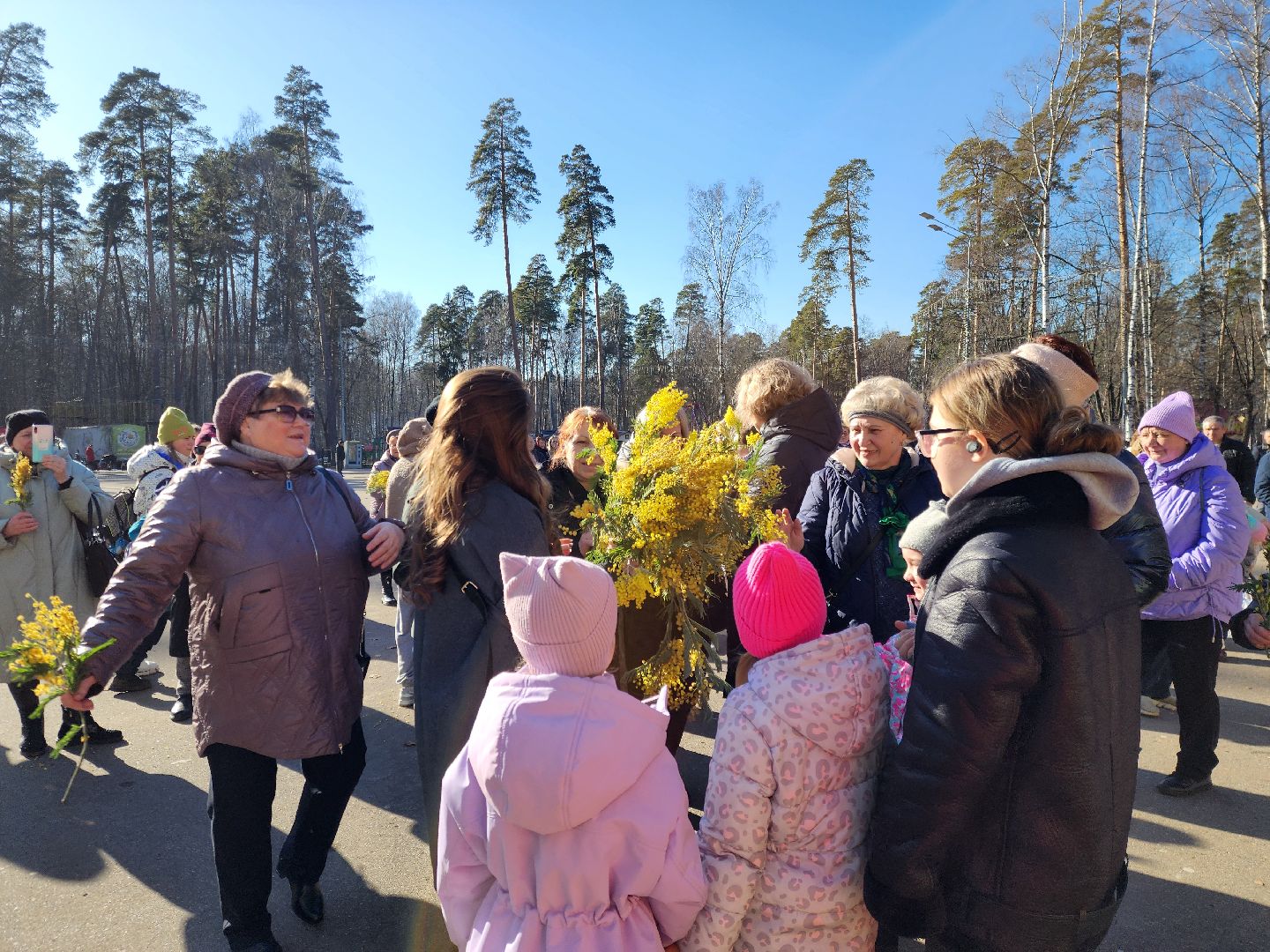 Ногинск, Парк, Общество, 8 марта, Цветы, Концерт,