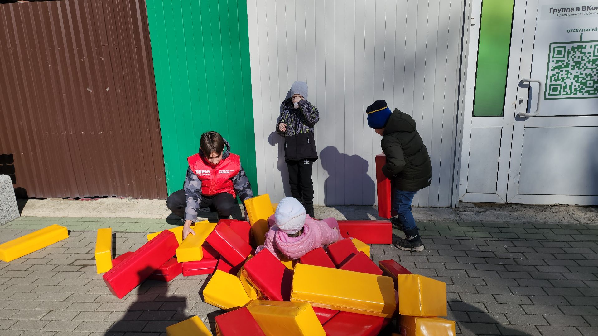 кашира, парк, 8 марта, праздник, чайная станция, угощения,