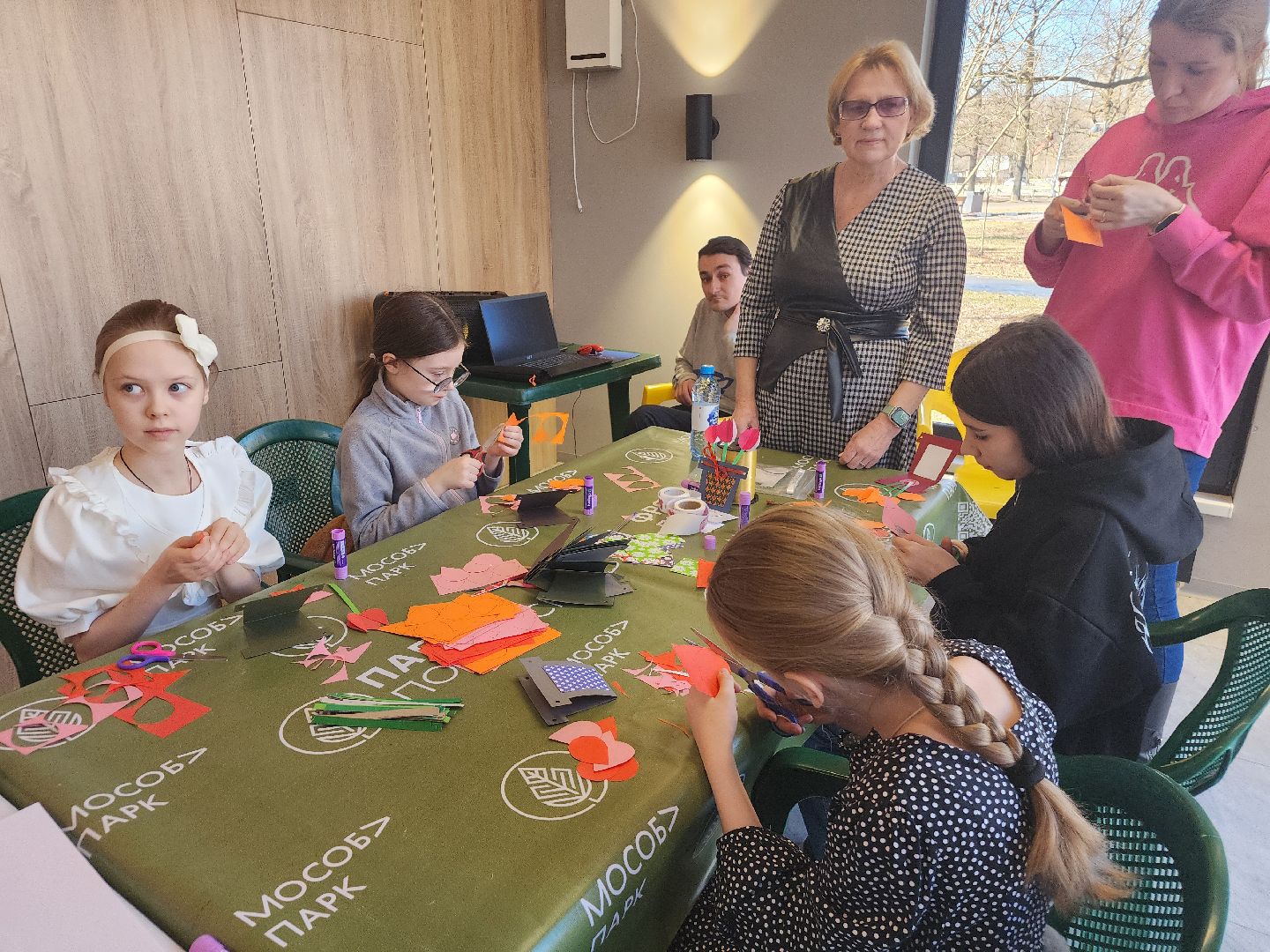 фрязино, лесопарк, международный женский день, поделки из бумаги,