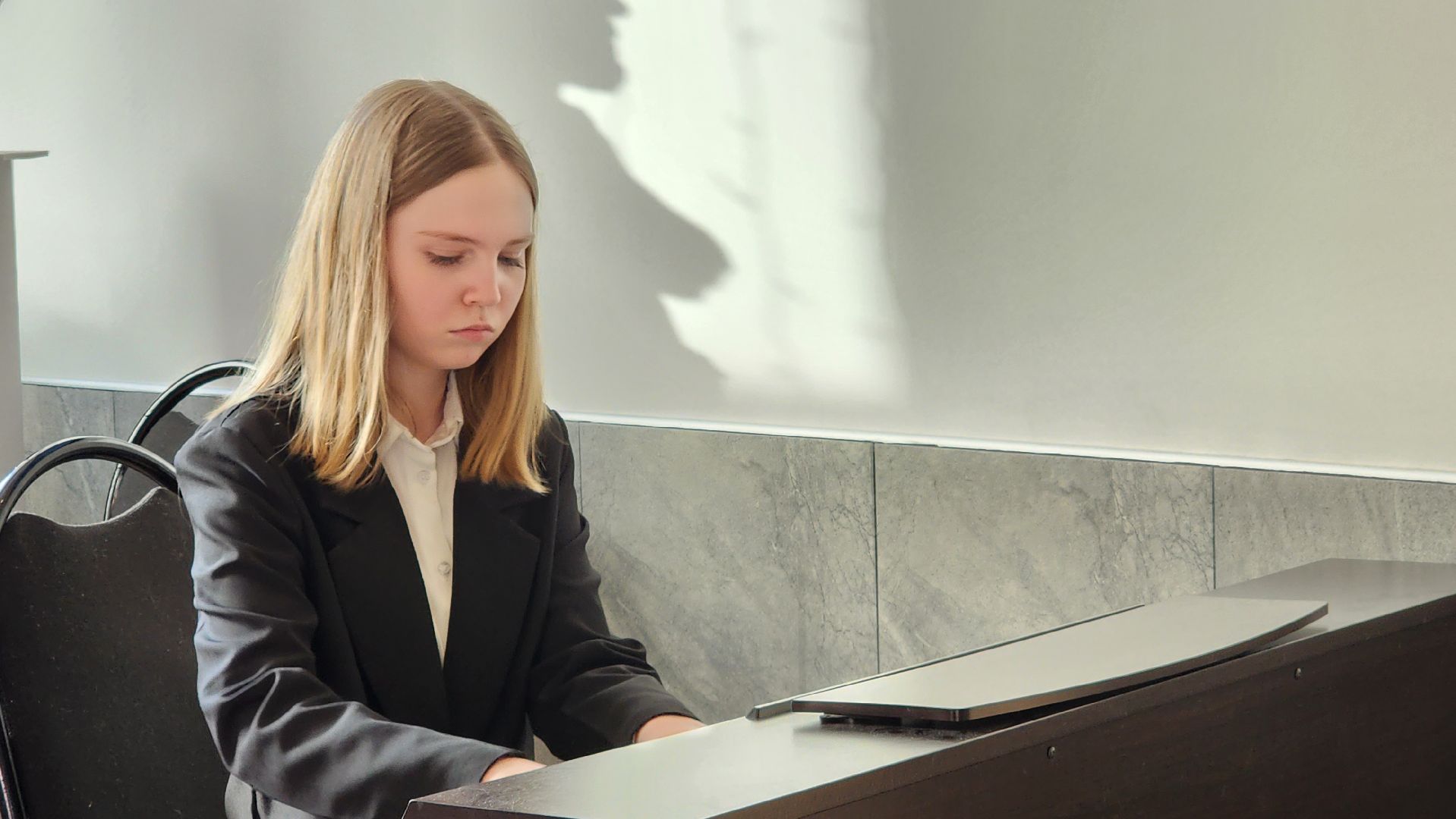 истра, культура, библиотека, вернисаж,