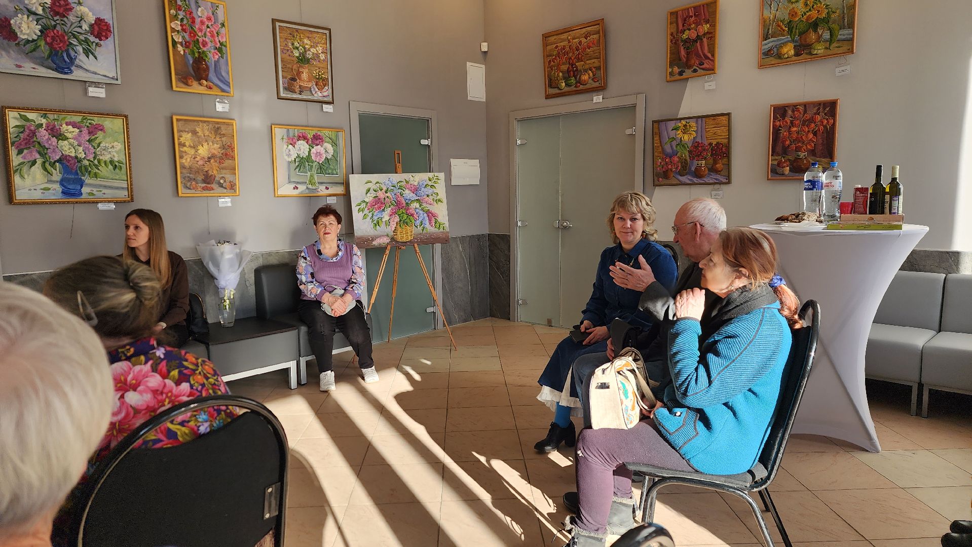 истра, культура, библиотека, вернисаж,