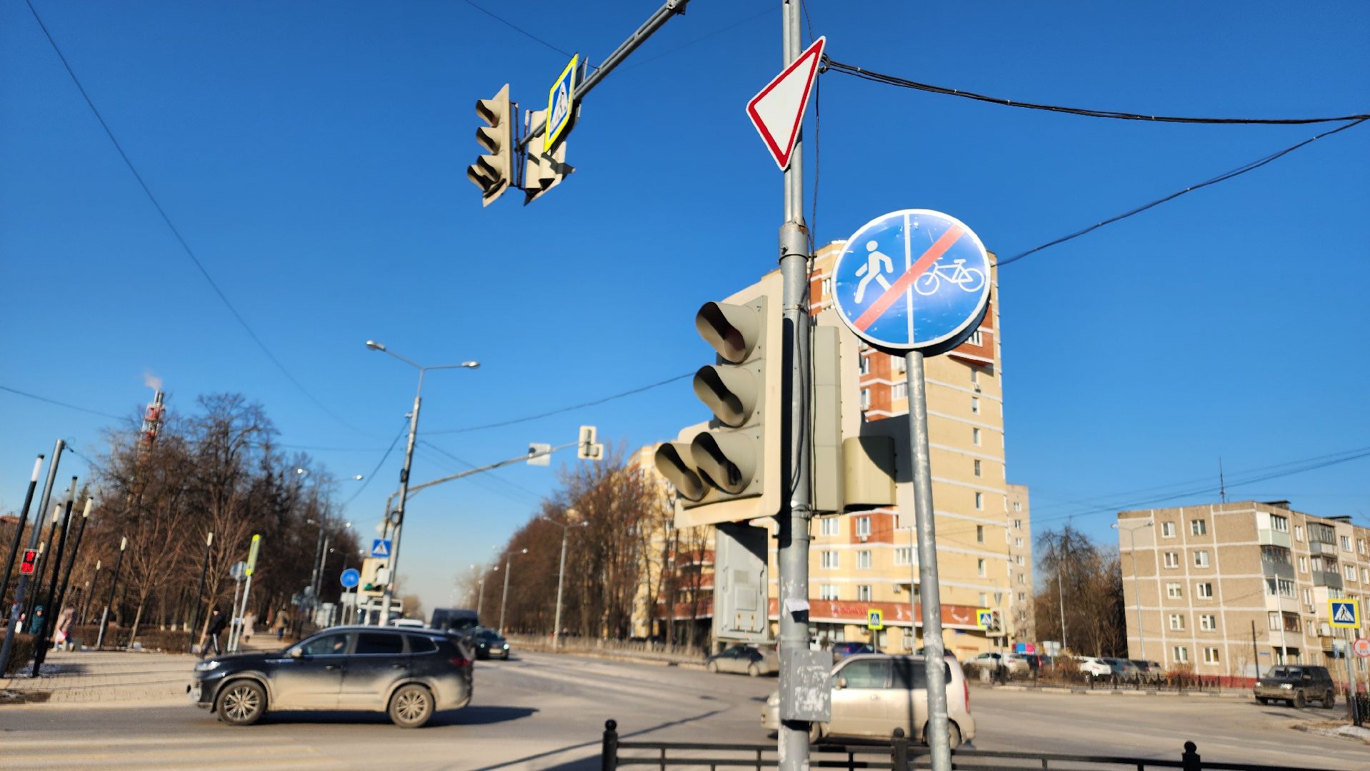 Домодедово, Подмосковье, Дорожные знаки, Нацпроект, Безопасные дороги, Замена дорожных знаков, Госавтоинспекция,