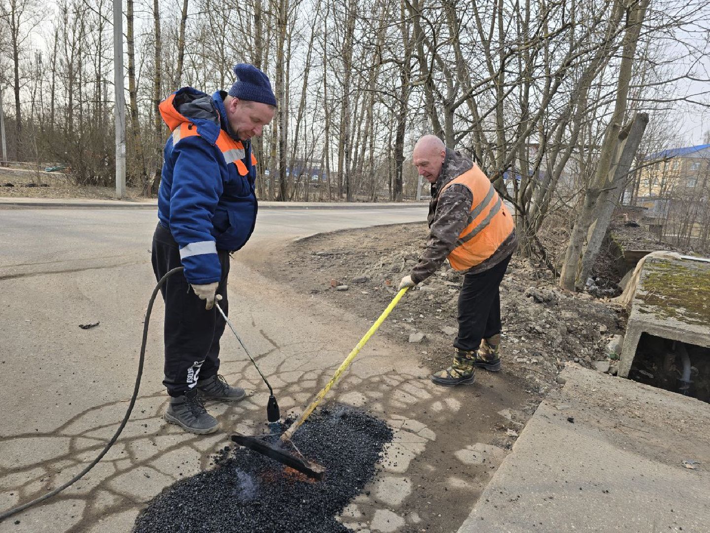 можайск, можайский городской округ, подмосковье, дороги, ямочный ремонт, ямы, ямы на дорогах, дефекты дорожного полотна,