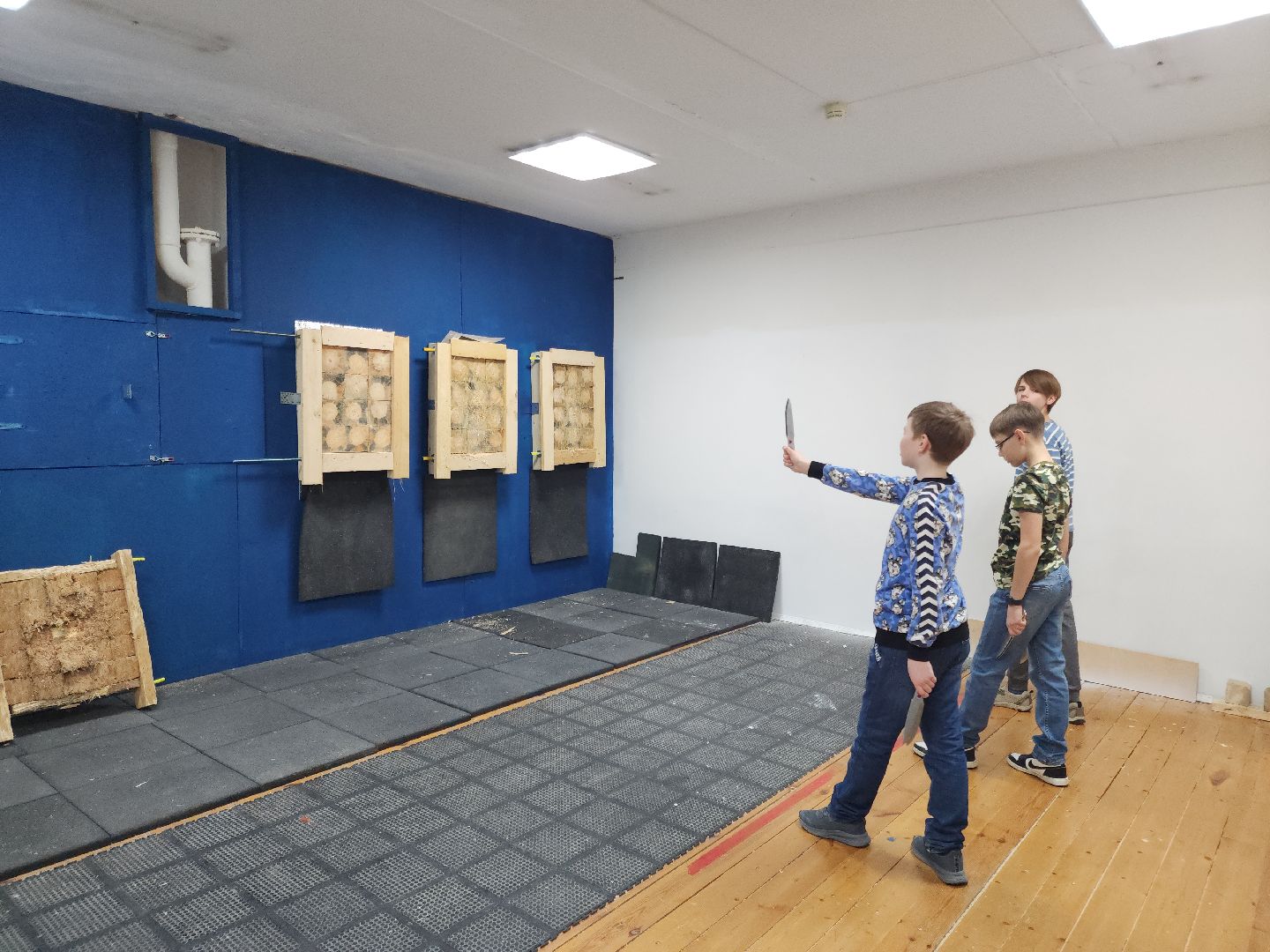 Подольск, спортивное метание ножа, соревнования, спортзал,