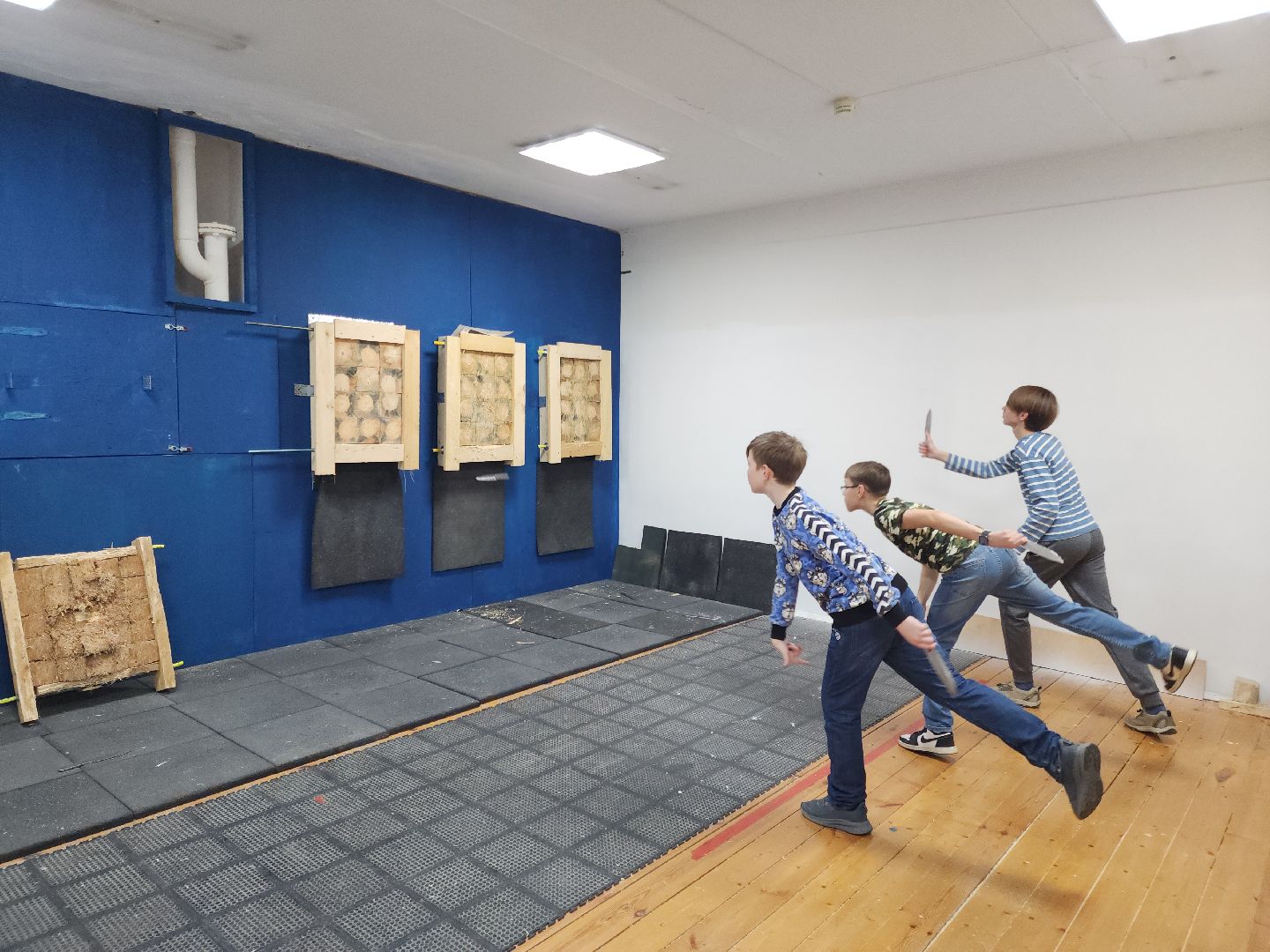 Подольск, спортивное метание ножа, соревнования, спортзал,