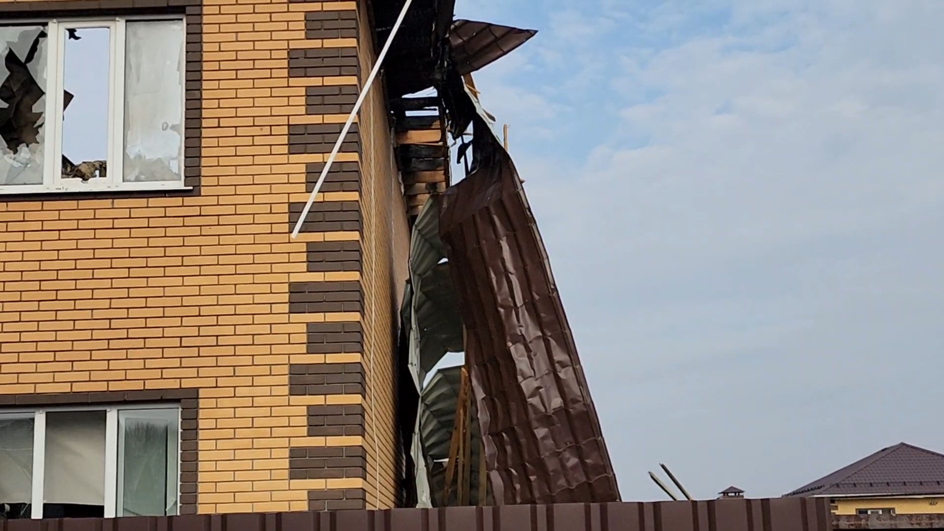 БПЛА, Раменский округ, Софьино, Дом после атаки БПЛА,