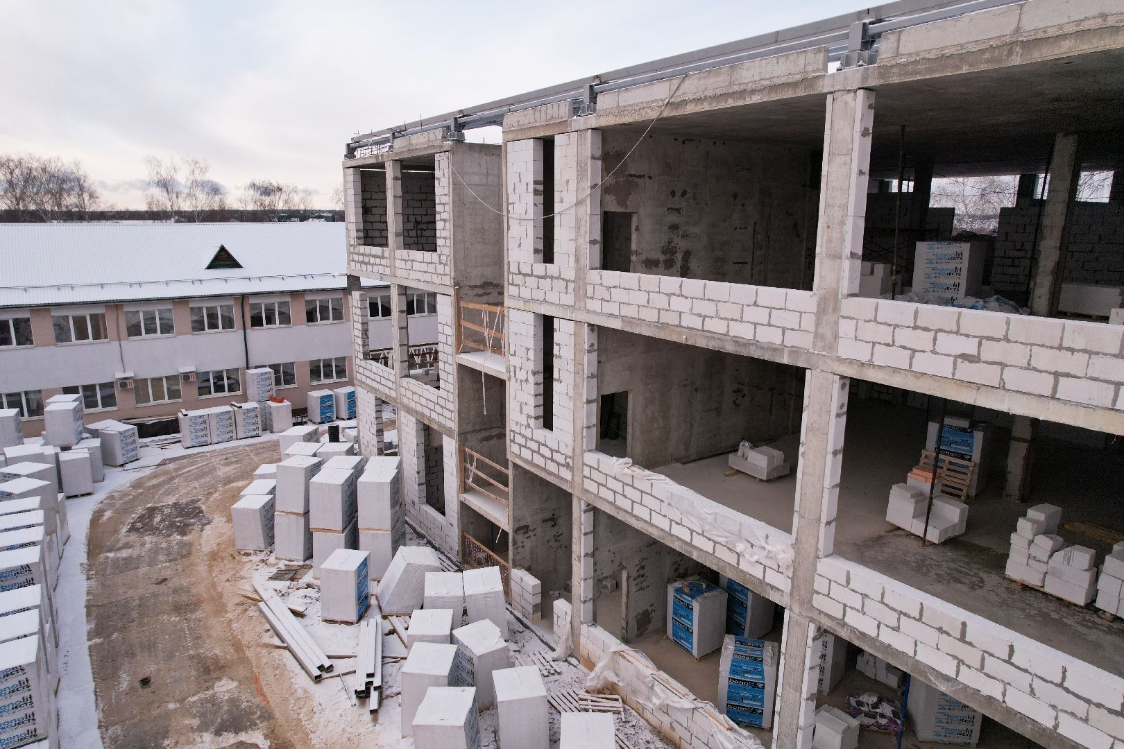 видео с коптера, покровская школа в истре, пристройка к школе в истре,