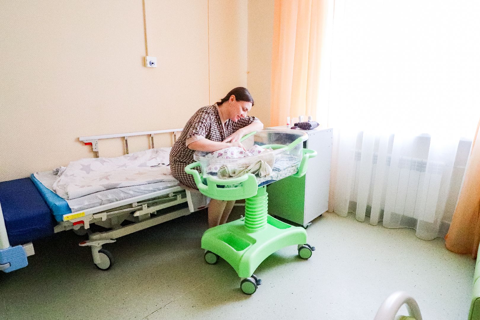 Клин, общество, медицина, роды, дети,