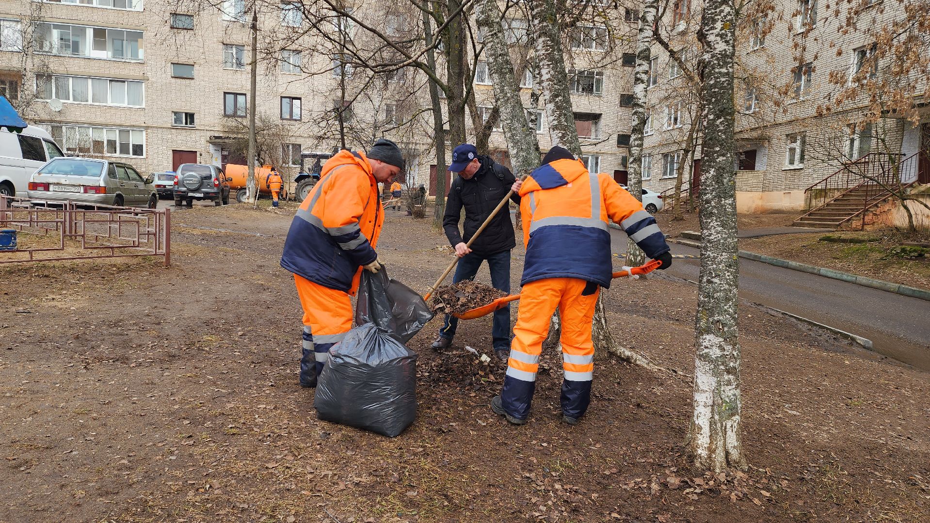истра, благоустройство, уборка дворов после зимы,