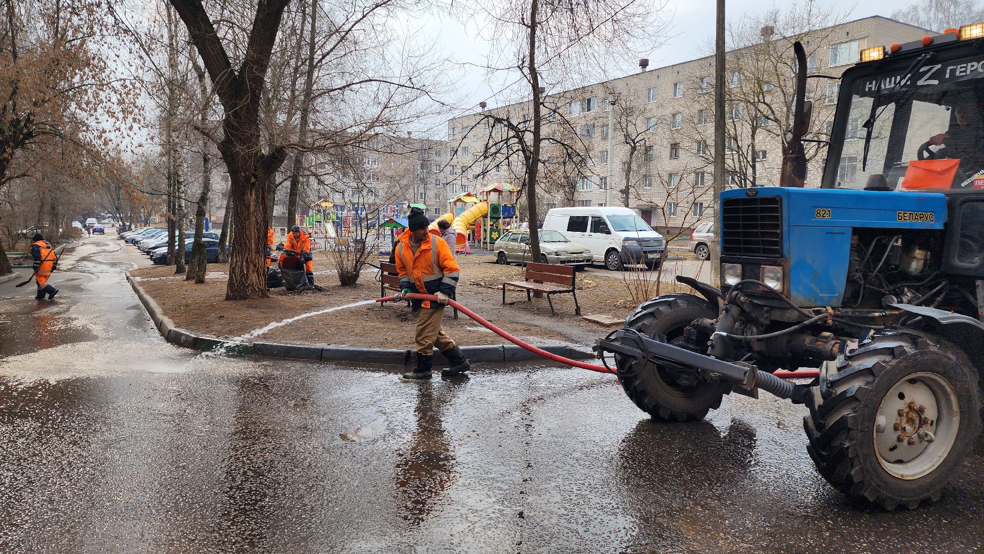 истра, благоустройство, уборка дворов после зимы,