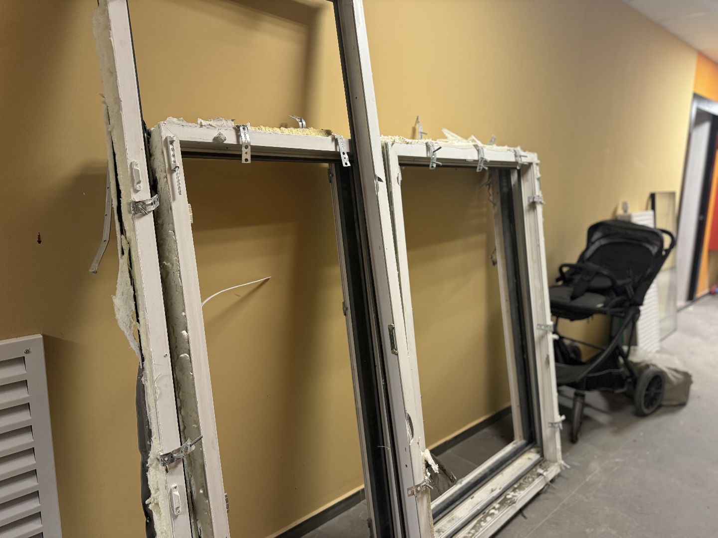 атака беспилотников, ленинский городской округ, поврежденные квартиры,