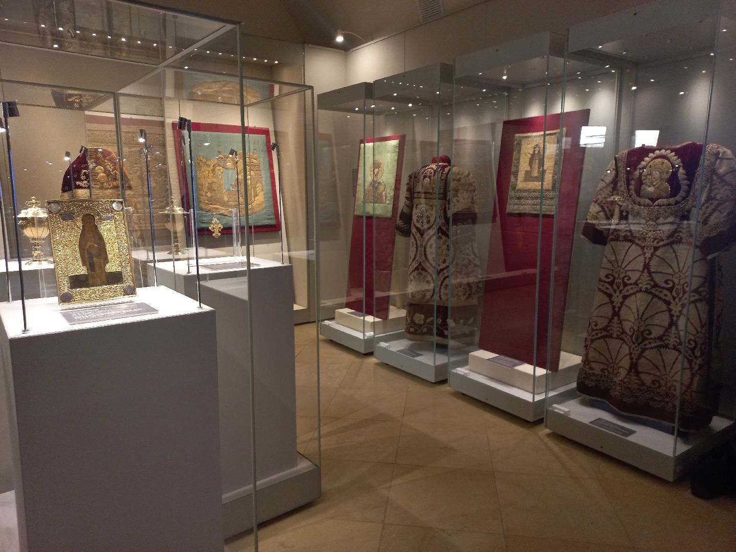 сергиев посад, лавра, сергиево-посадский музей-заповедник, Ризница, шитьё, Кирилло-белозерский музей-заповедник,