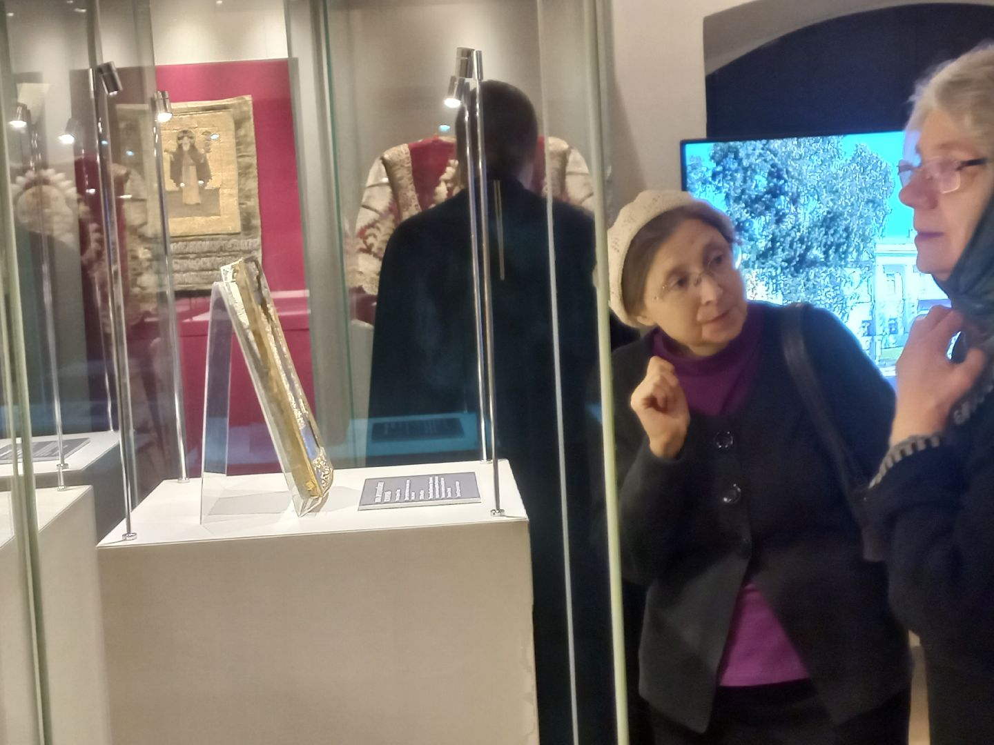 сергиев посад, лавра, сергиево-посадский музей-заповедник, Ризница, шитьё, Кирилло-белозерский музей-заповедник,