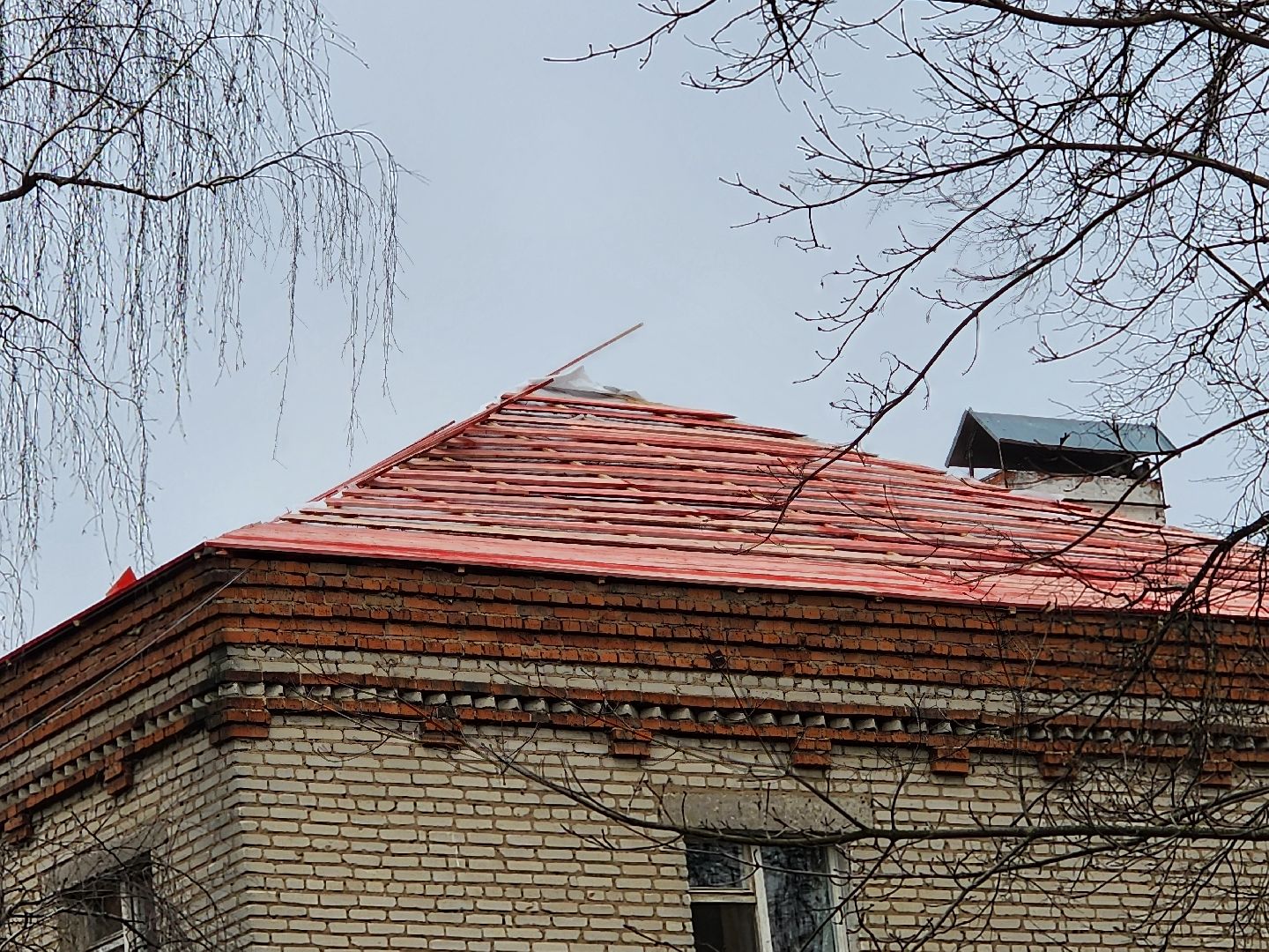 Чехов, улица Ильича 38, жилой дом, капитальный ремонт кровли, капремонт крыши, демонтажные работы, новый каркас, покрытие кровли, обновление,гидроизоляция, теплоизоляция, Фонд капремонта Московской области,