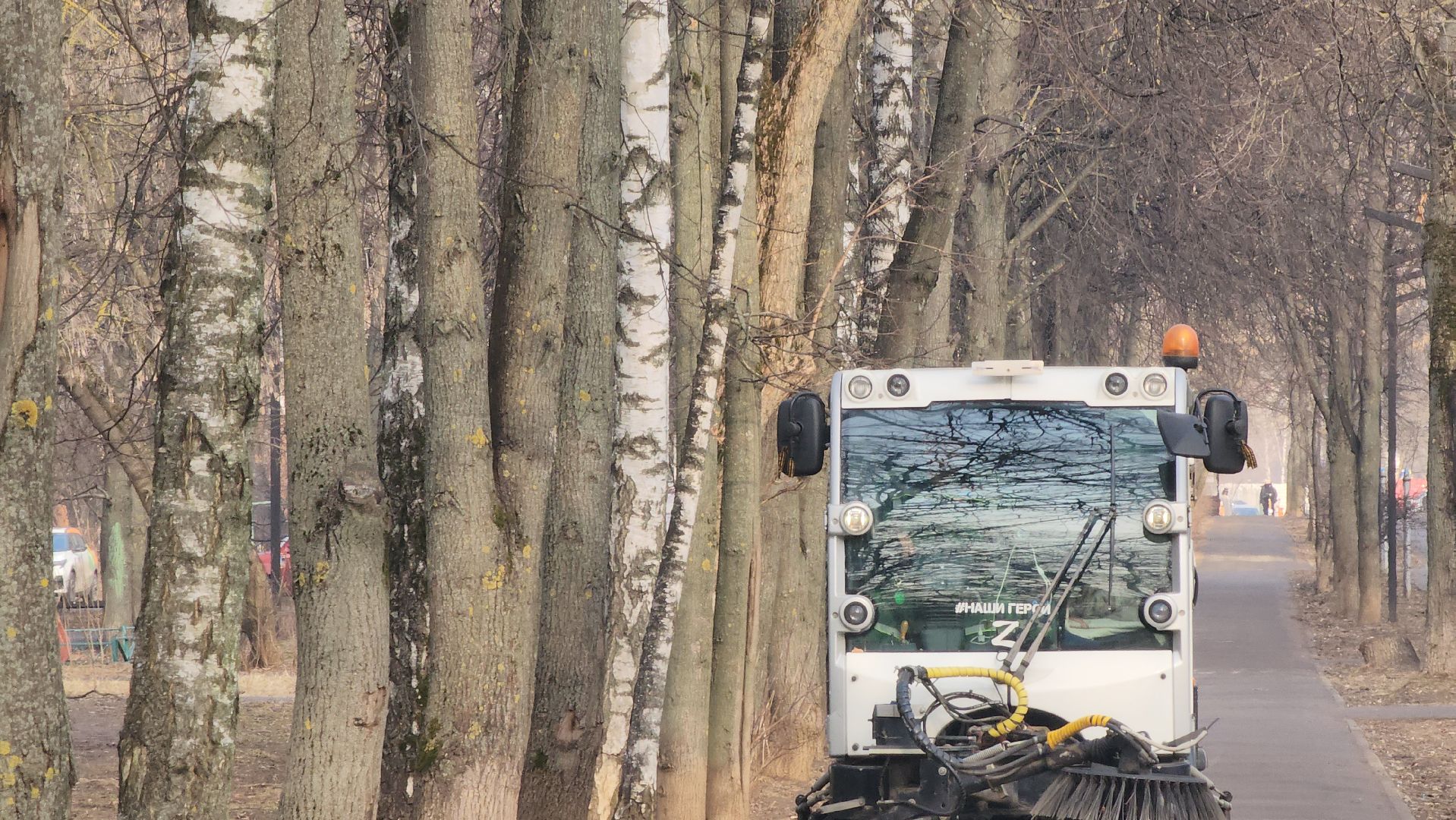 долгопрудный, мбу благоустройство, подметально-уборочная машина, влажная уборка улиц,