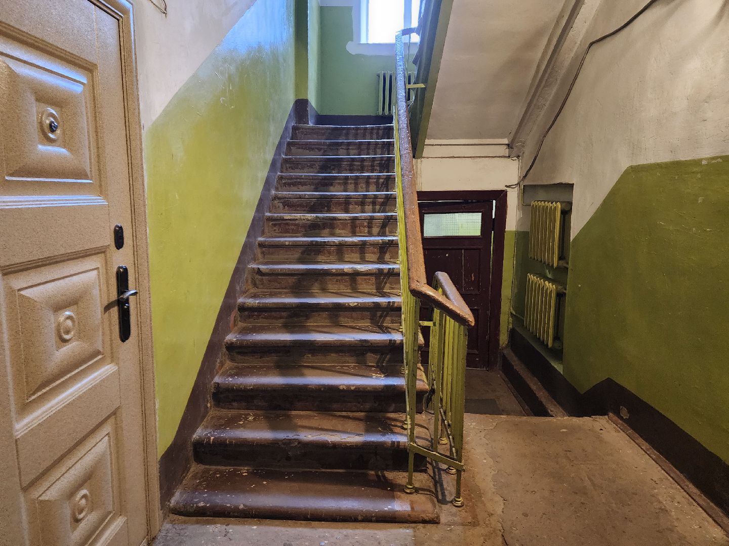 красноармейск, выездная администрация, власть и общество, ремонт подъезда, жкх,