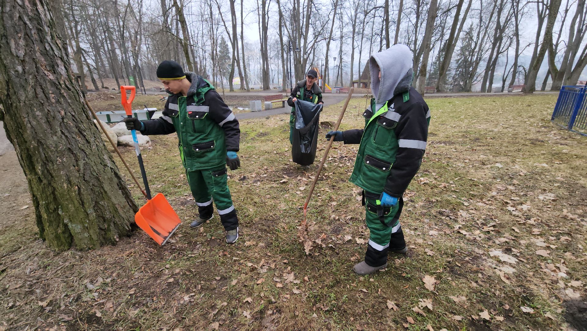 Руза, парк городок, парки подмосковья, субботник,