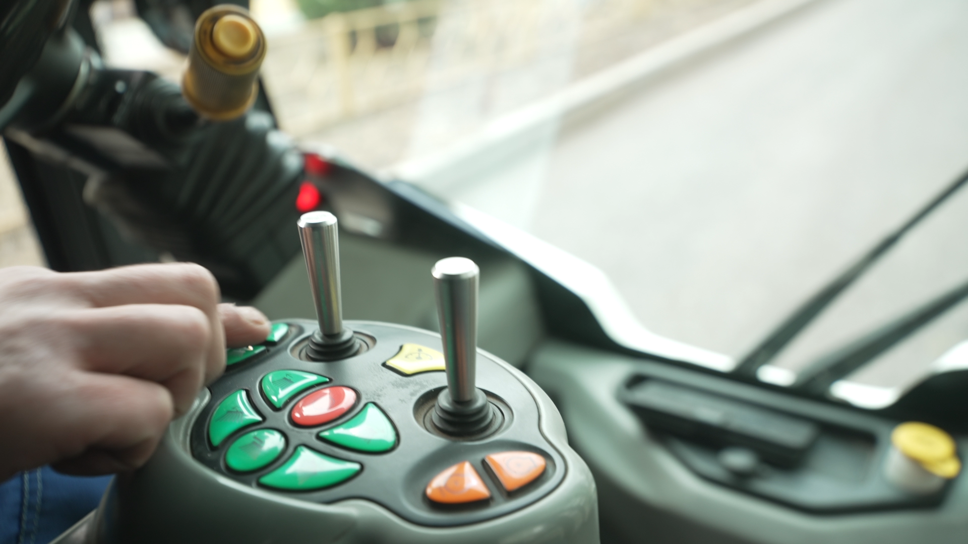 уборка дорог,Власиха уборка улиц, мкр заозерный власиха, Власиха Заозерная, весенняя уборка,