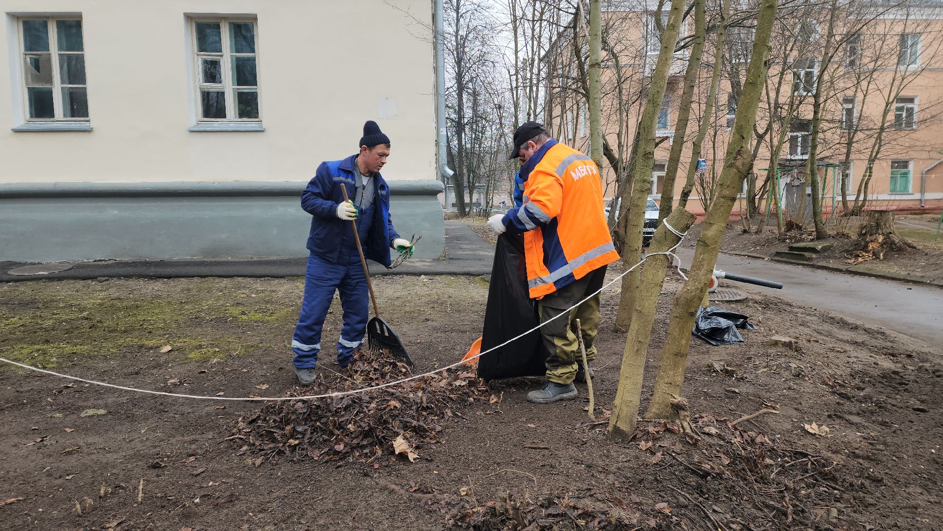 красноармейск, городской округ пушкинский, весенняя уборка, дворники,