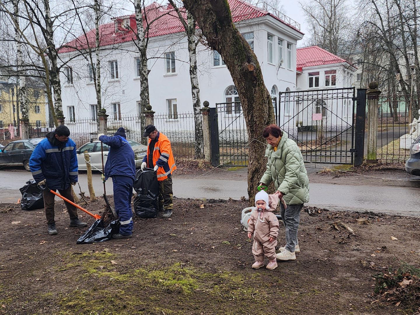 красноармейск, городской округ пушкинский, весенняя уборка, дворники,