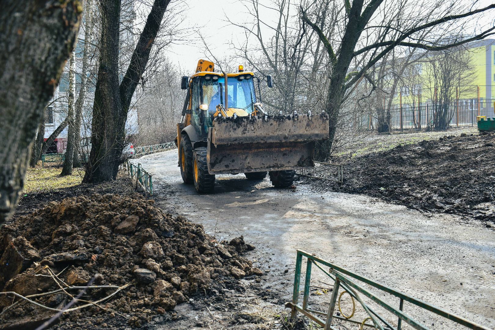 яма, трубы, ремонт,