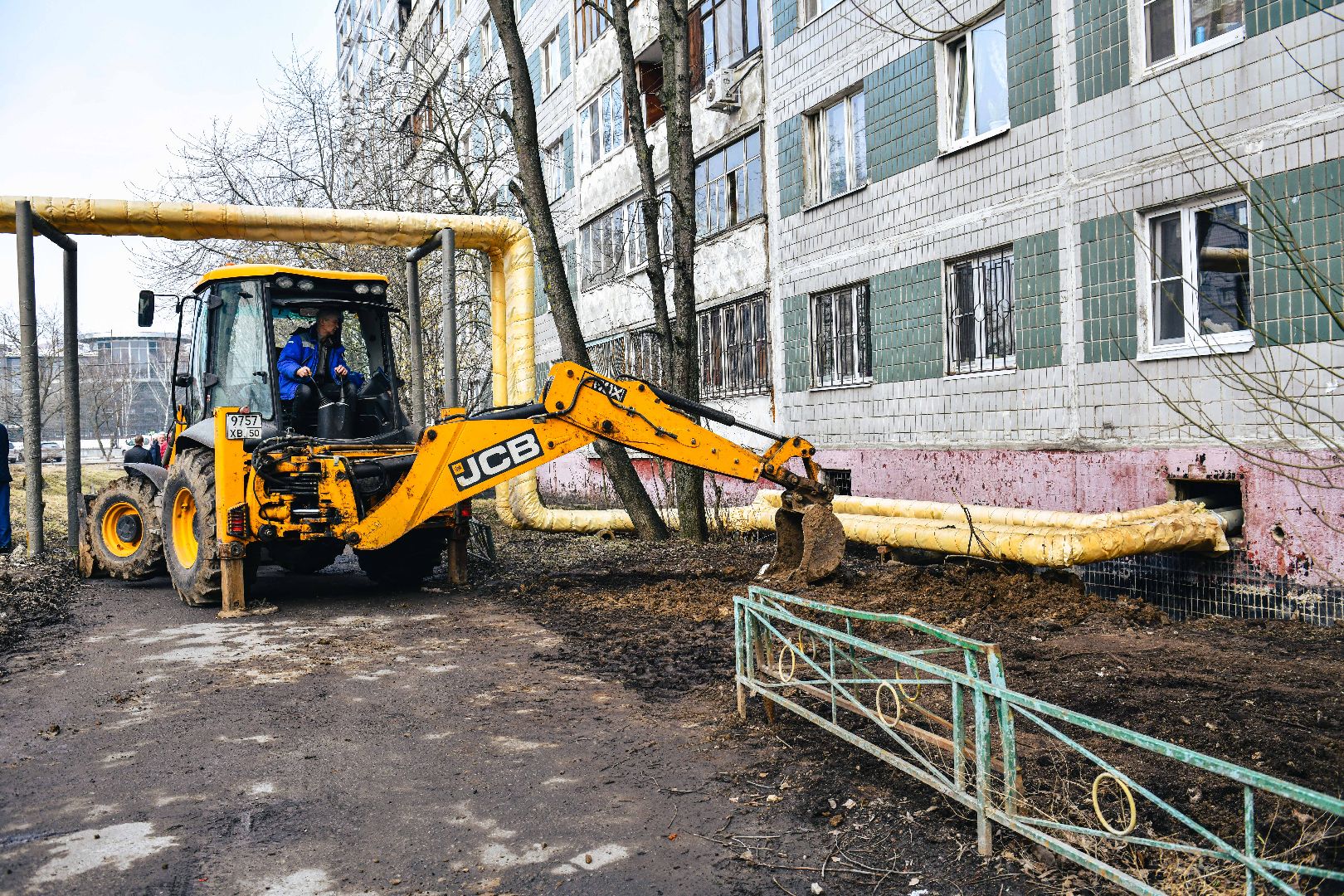 яма, трубы, ремонт,