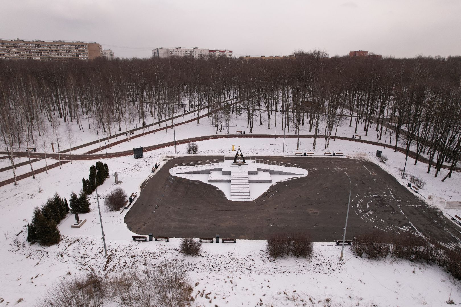 видео с коптера, парк лобни, мемориал звонница,