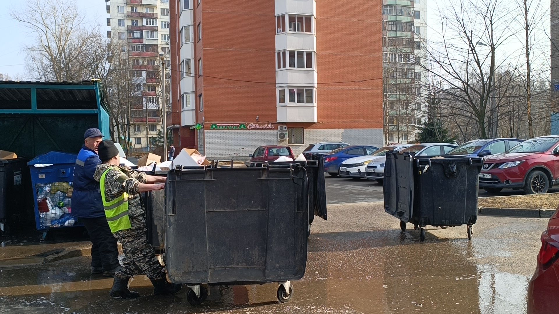 лобня, жкх, контейнерные площадки,