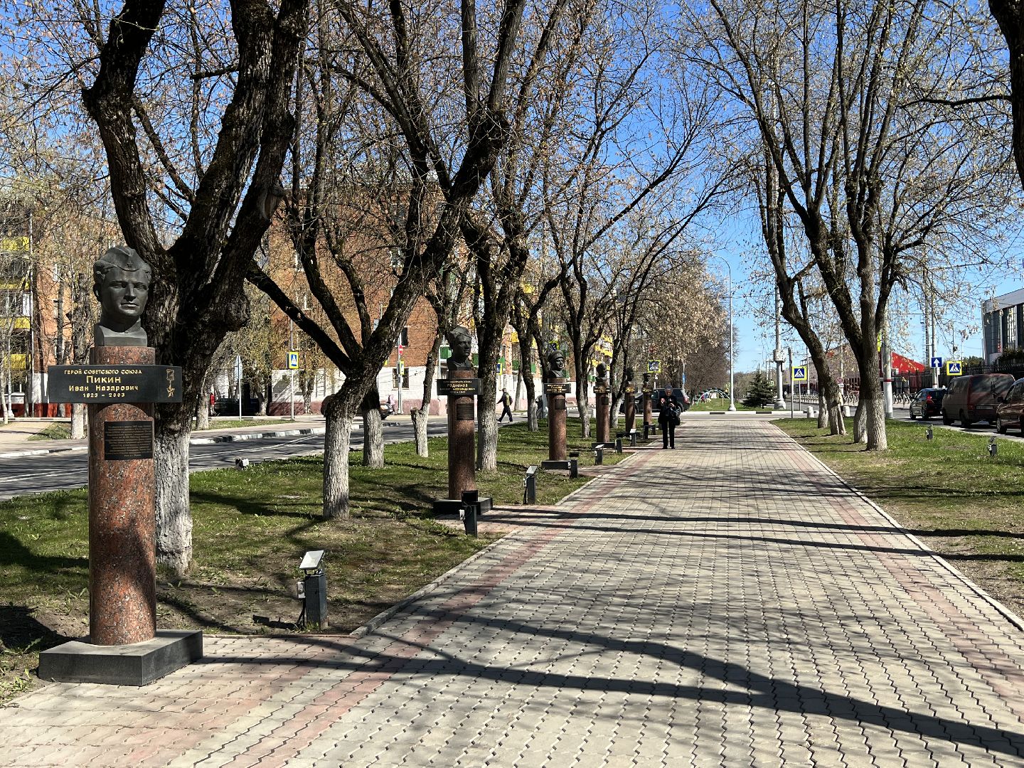 Химки, Аллея земляков-Героев, субботник, уборка