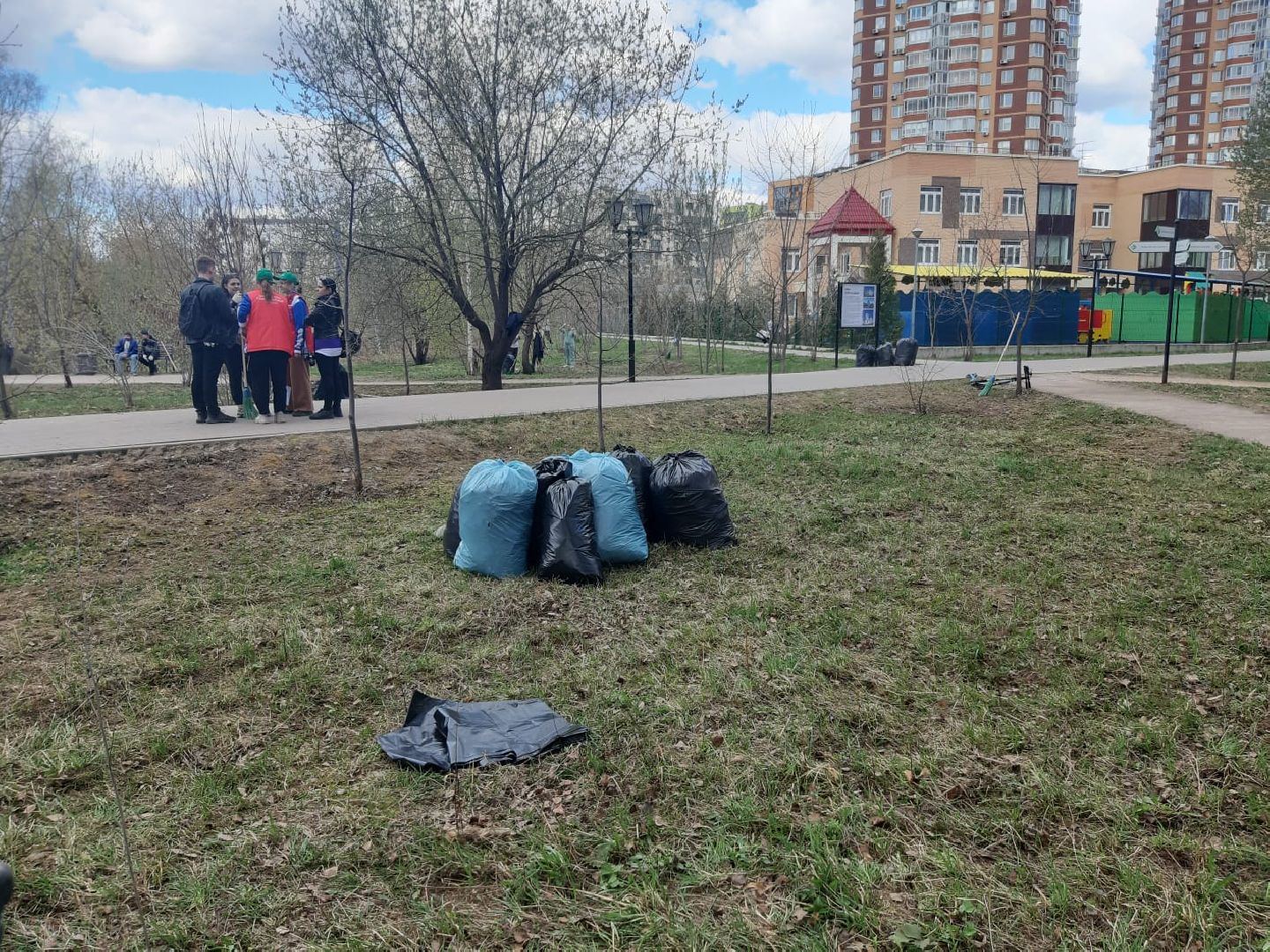 Химки, Два Берега, субботник, благоустройство, уборка