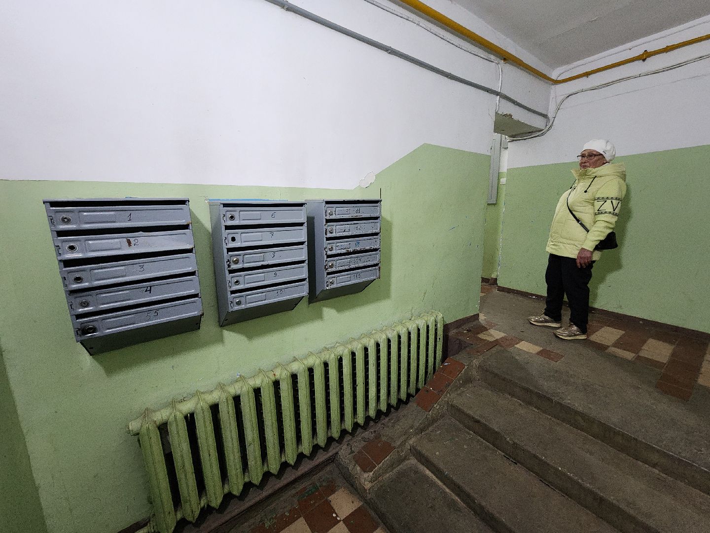 Чехов, село Новый Быт, выездная администрация, встреча с жителями, обращения граждан, улица Новая, содержание многоквартирных домов, уборка в подъездах, текущий ремонт,