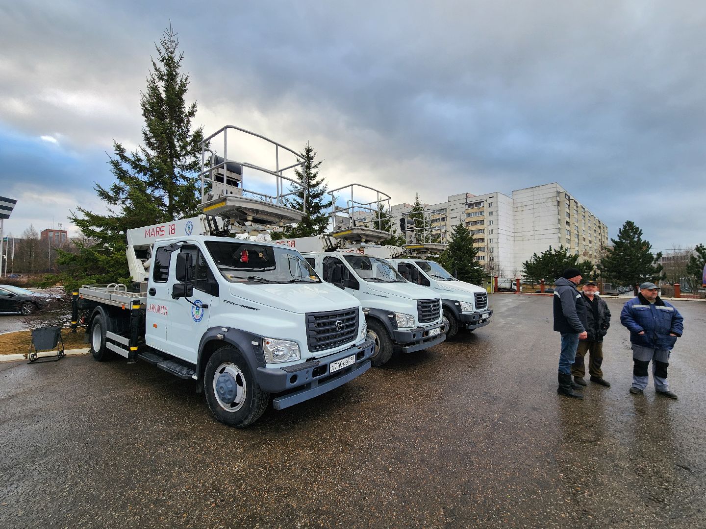 Чехов, уборочная техника, инвентарь, средства малой механизации, дворники, смотр, проверка, подготовка к весенне-летнему сезону, мбу чеховское благоустройство, глава округа михаил собакин,