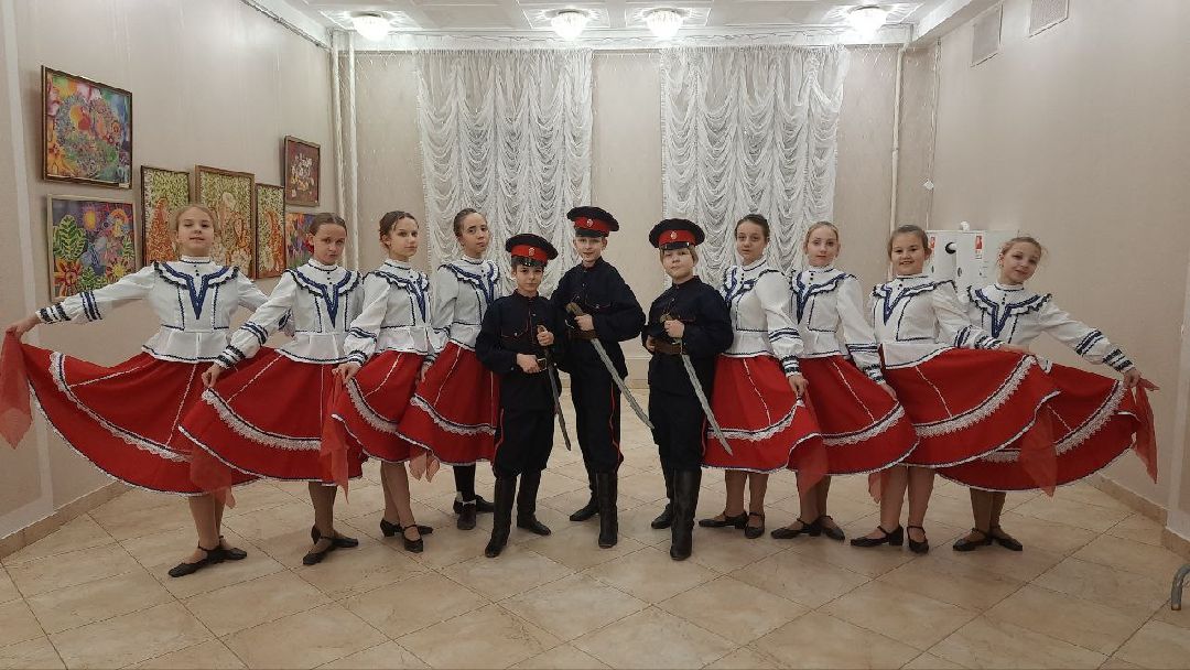 Коломна, общество