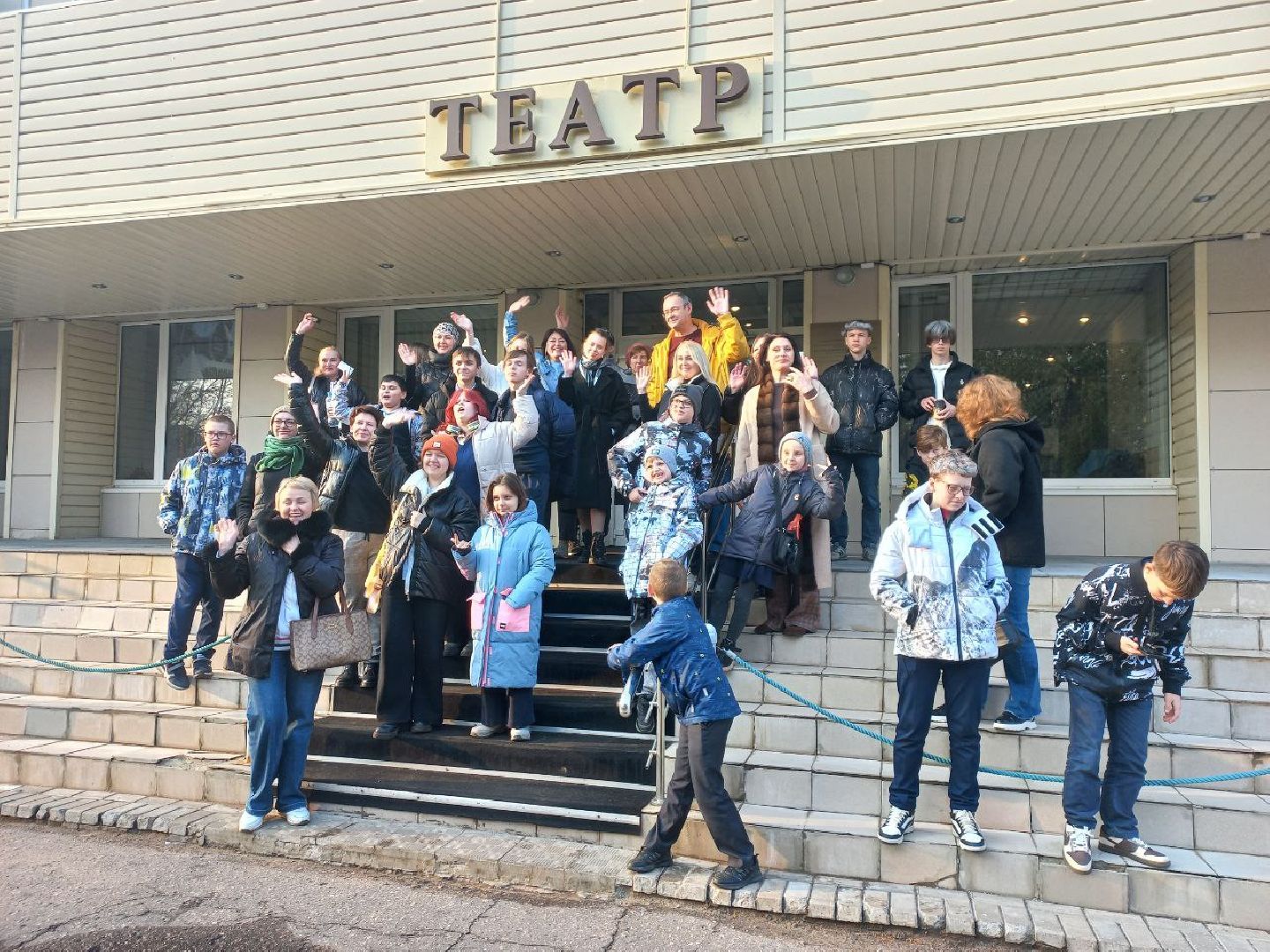 сергиев посад, театральный ковчег в дубраве, за кулисами театра, гимназия 5,