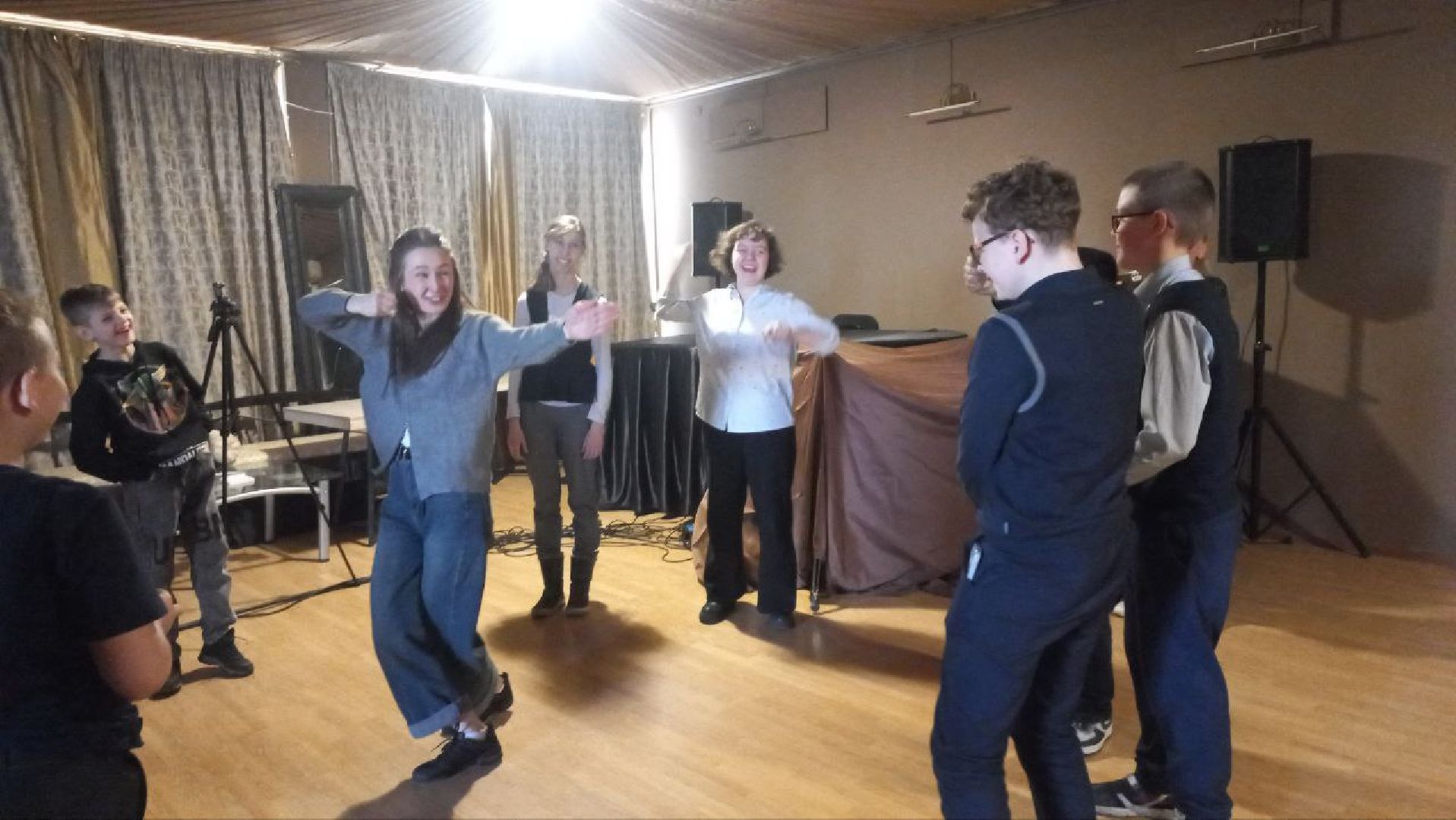 сергиев посад, театральный ковчег в дубраве, за кулисами театра, гимназия 5,