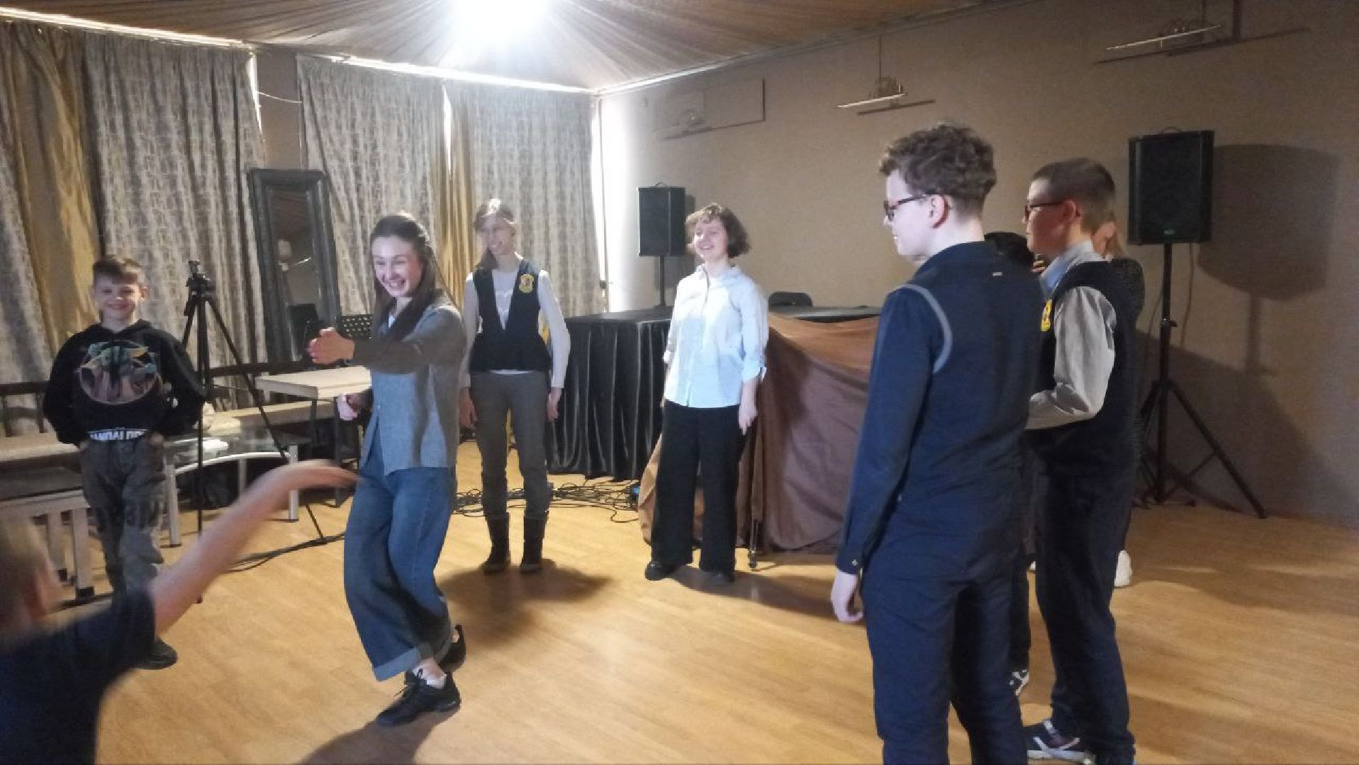 сергиев посад, театральный ковчег в дубраве, за кулисами театра, гимназия 5,