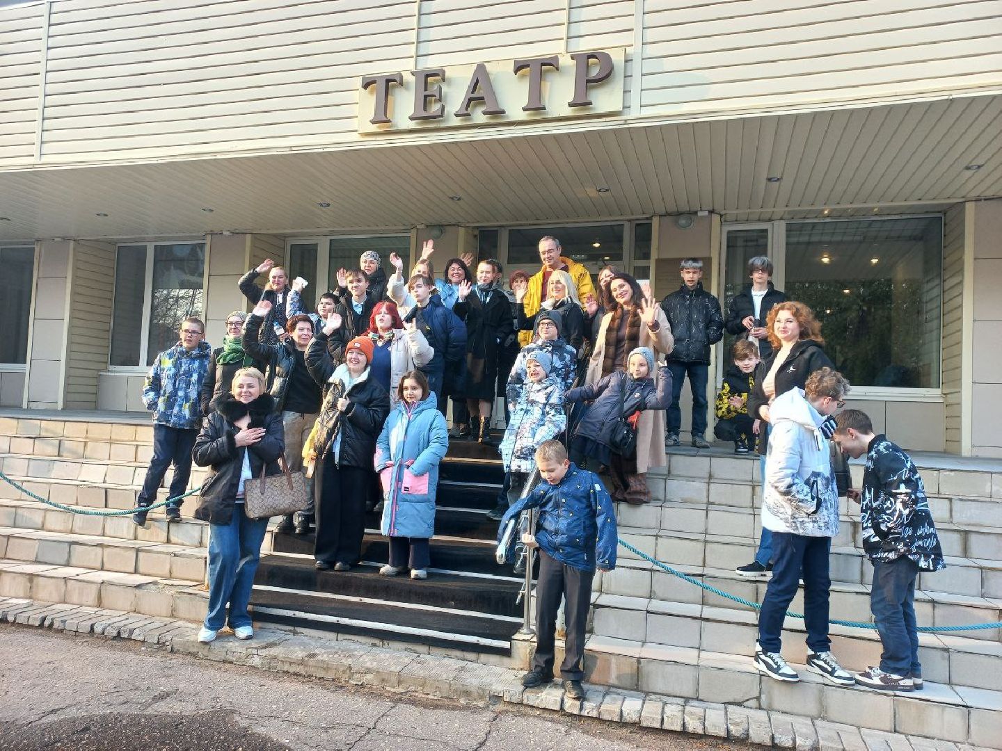 сергиев посад, театральный ковчег в дубраве, за кулисами театра, гимназия 5,