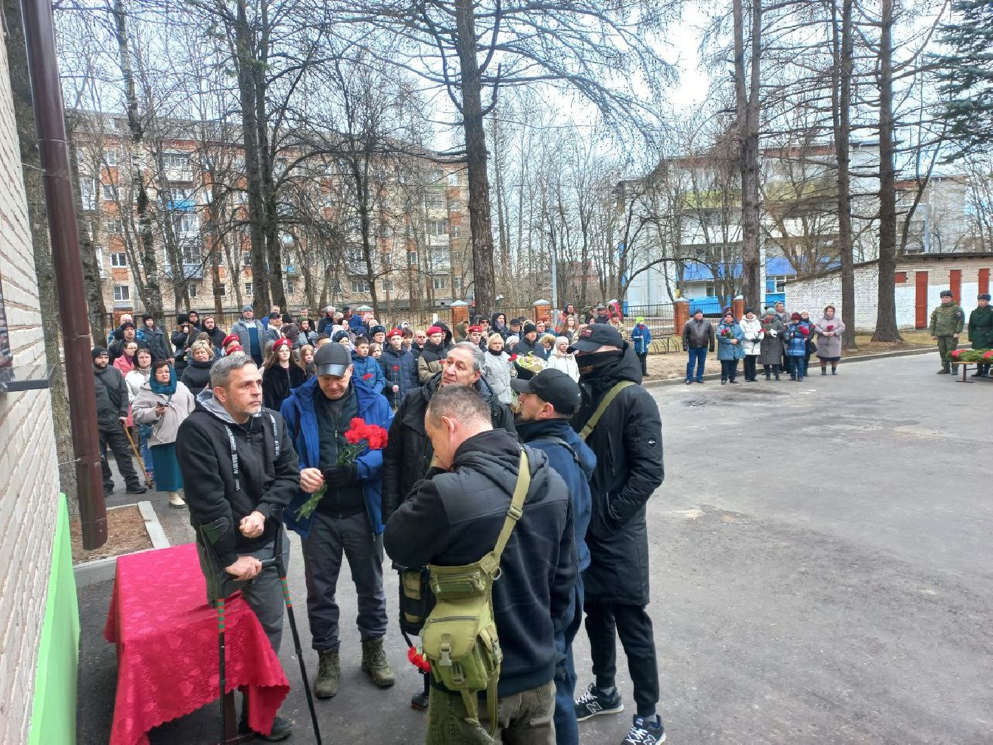 сергиев посад, гимназия 5, школа 29, герой сво, мемориальная доска, боевое братство,