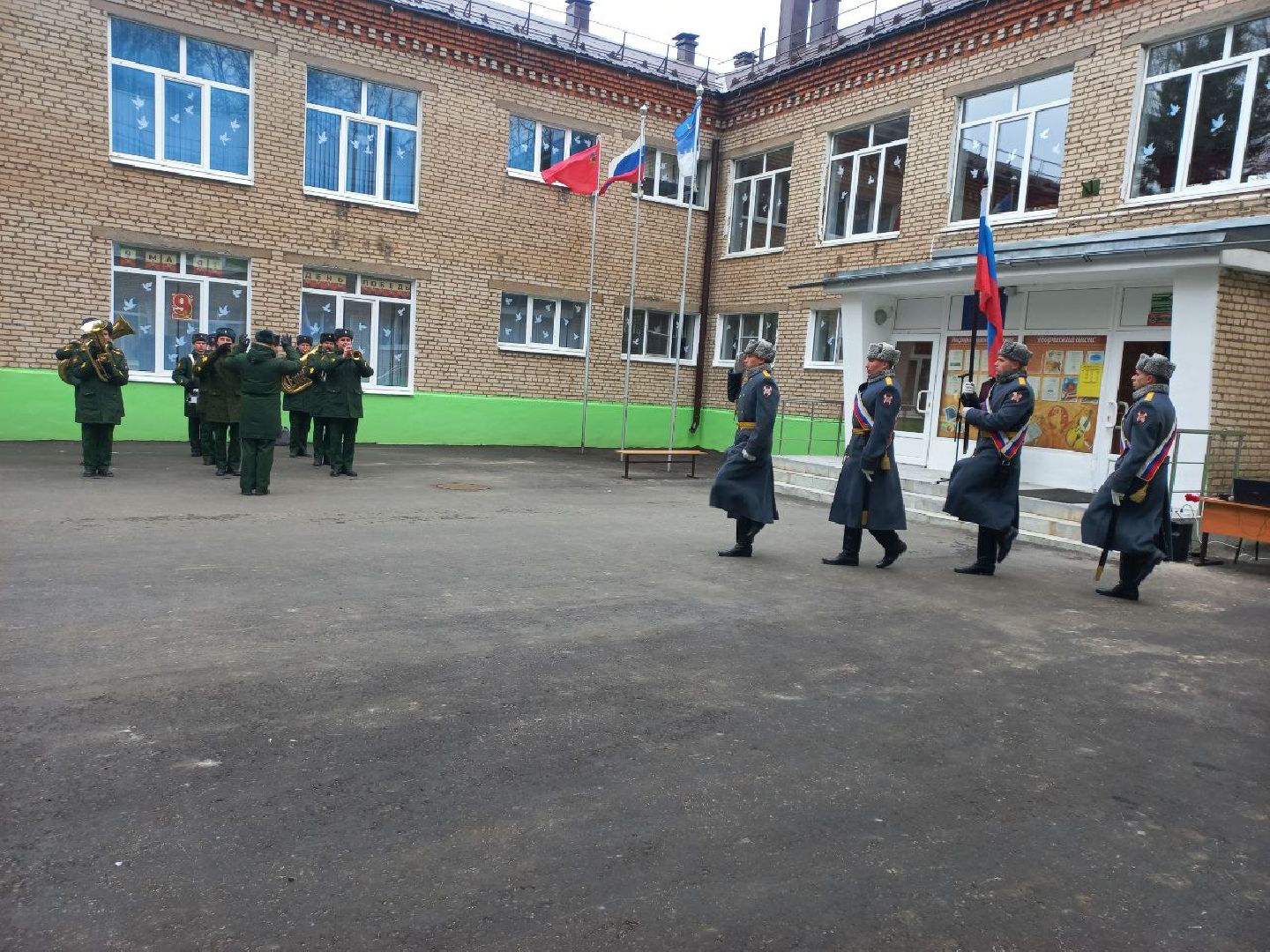 сергиев посад, гимназия 5, школа 29, герой сво, мемориальная доска, боевое братство,