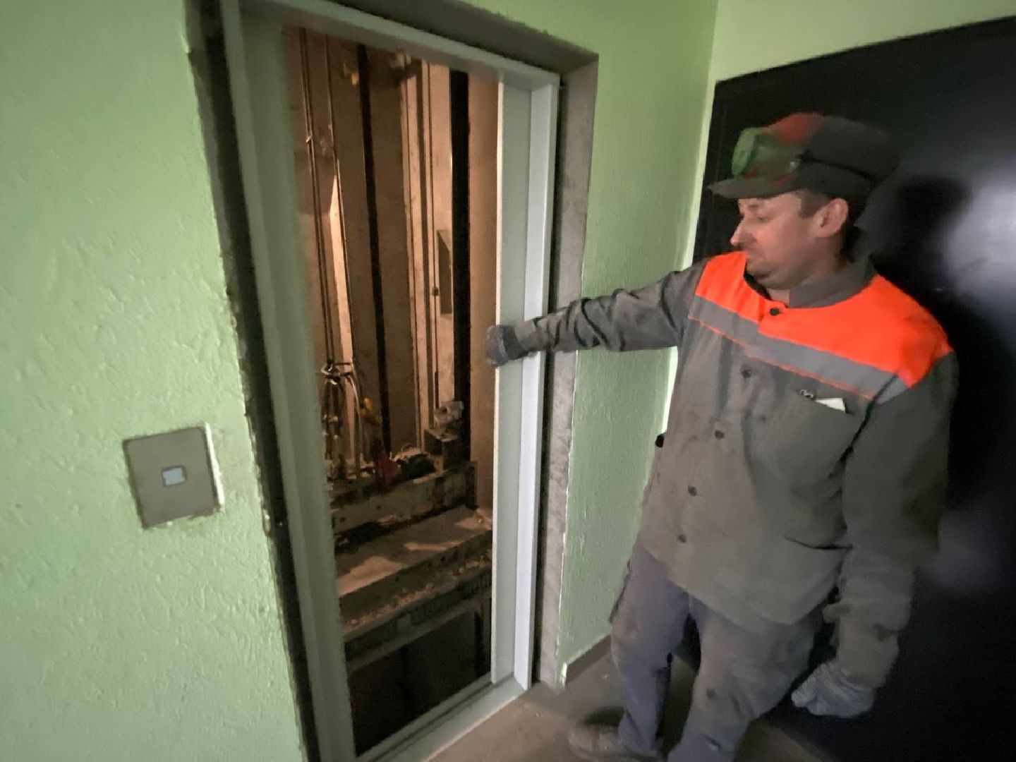 замена лифтов, новые лифты, замена лифтов в Оптическом переулке, замена лифтов в Красногорске,