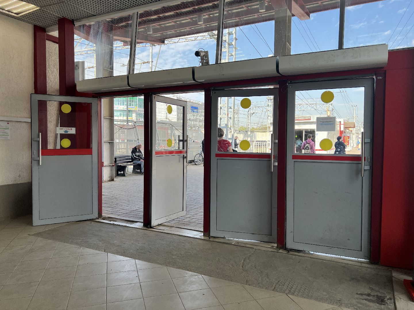 Химки, станция Химки, волонтеры, транспорт, железная дорога, безопасность