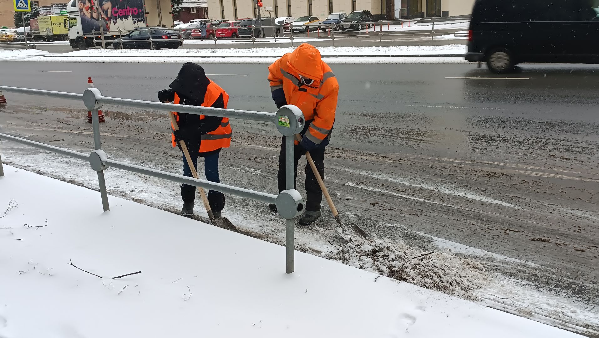 уборка снега, снегопад, щёлково, коммунальная служба,