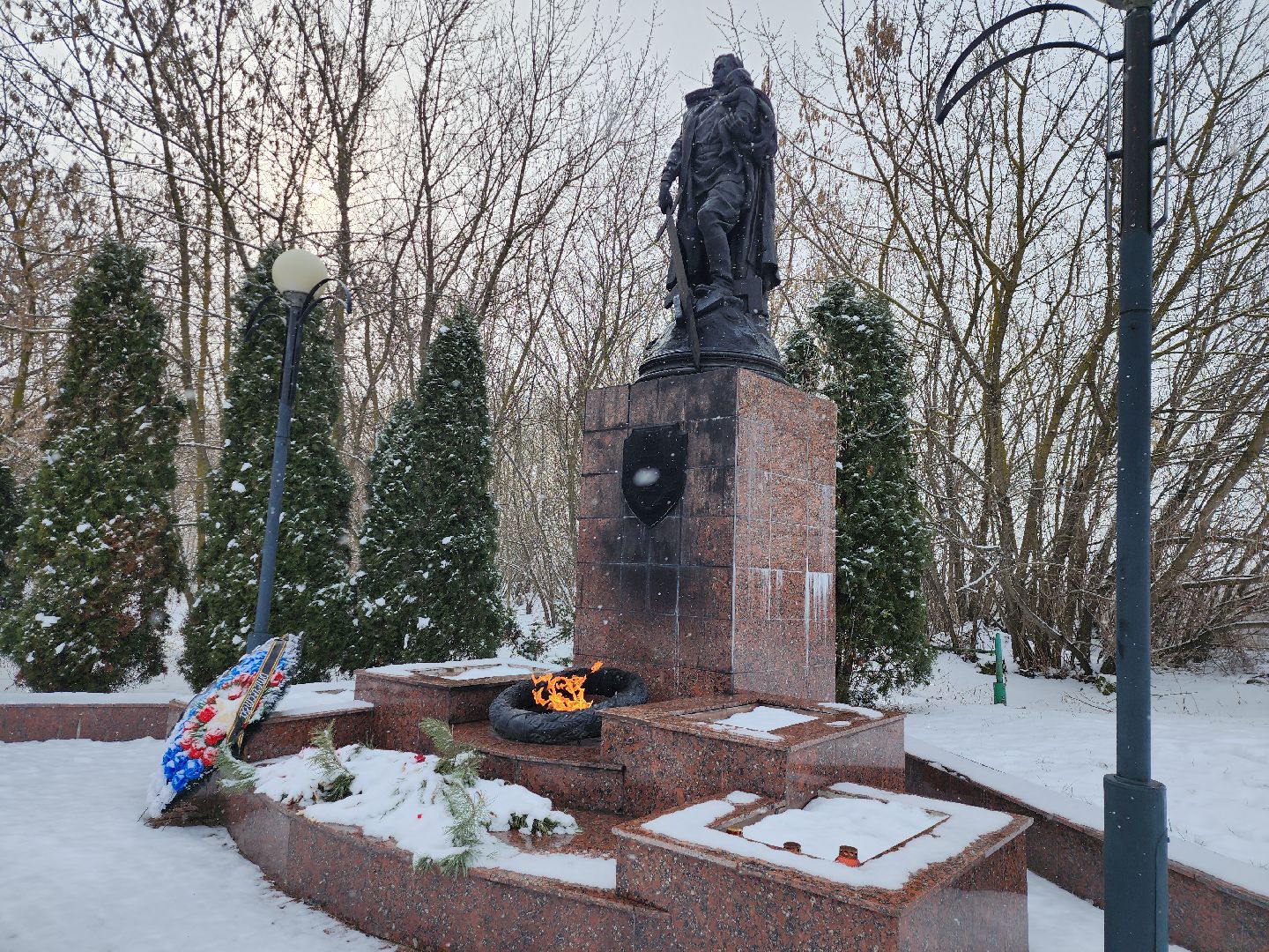 серпухов, подмосковье, воин-освободитель, вучетич,