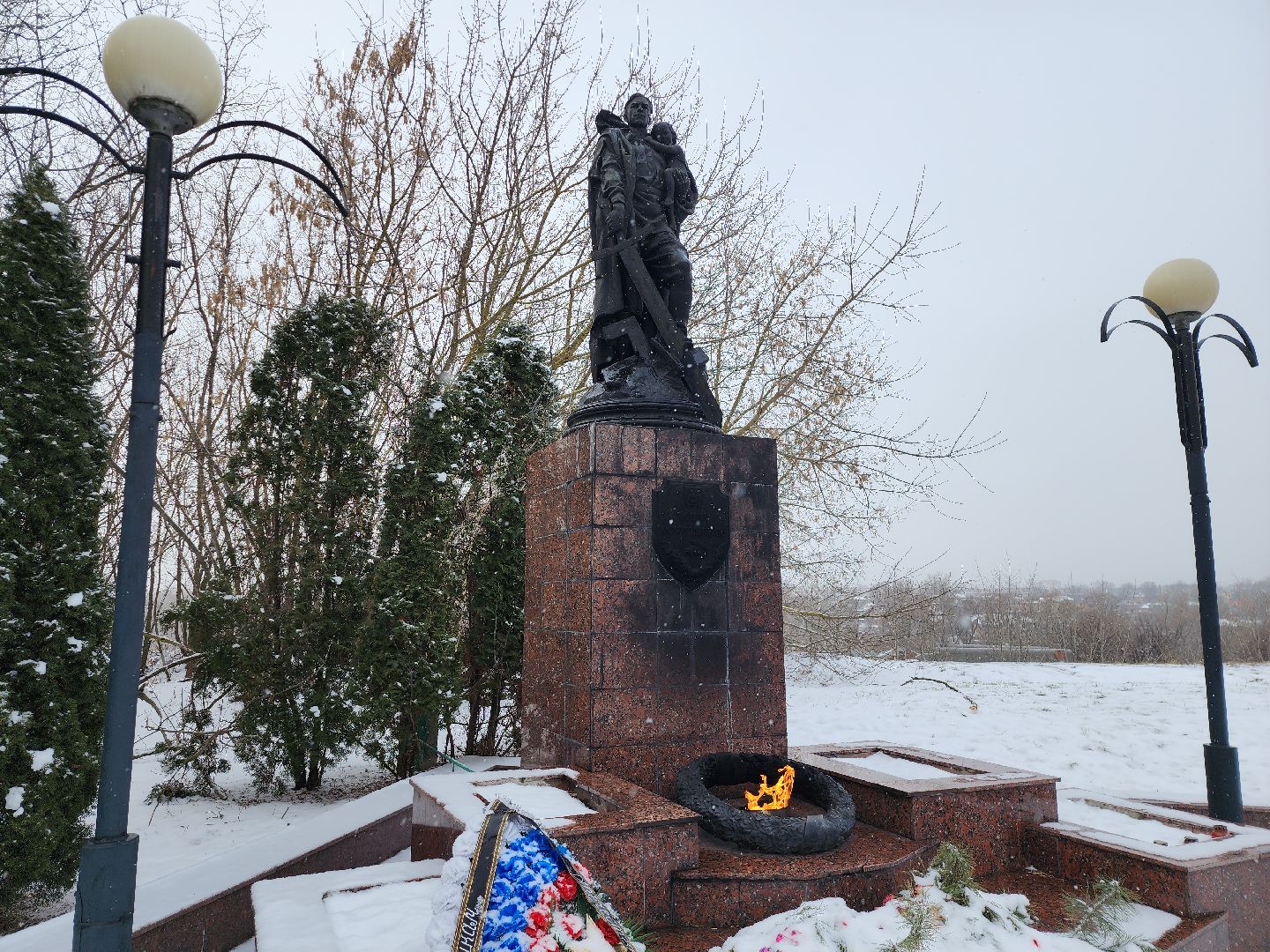 серпухов, подмосковье, воин-освободитель, вучетич,