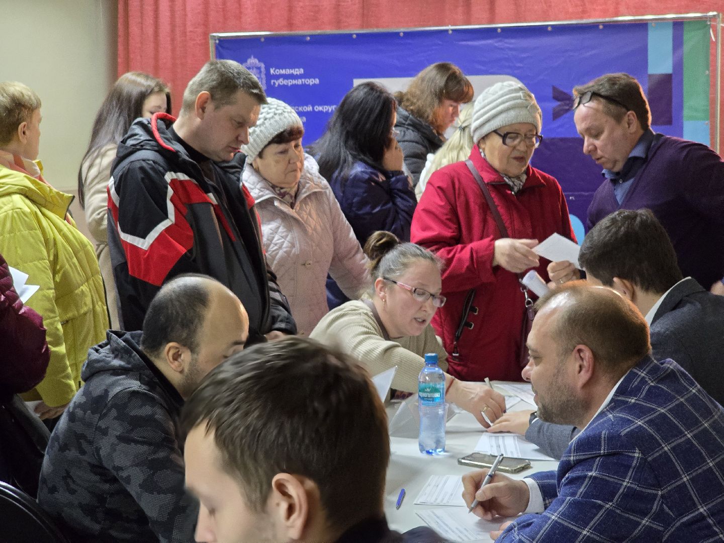 Коломна, выездная администрация, тротуар,