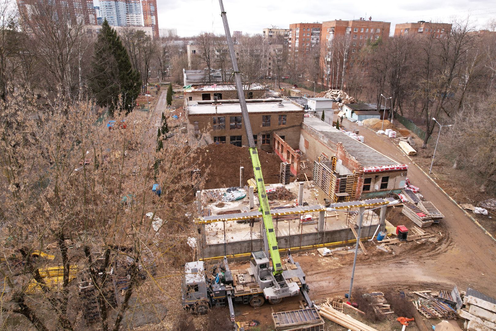видео с коптера, химки, капремонт детского сада, лицей 7 детский сад,