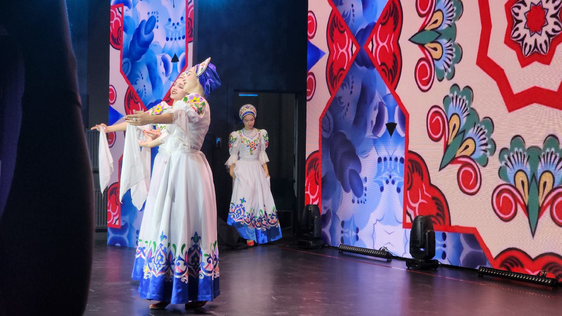 долгопрудный, физтех лицей, технопарк физтех-лицея, СУНЦ МГУ, светодиодное шоу, всероссийская олимпиада школьников,