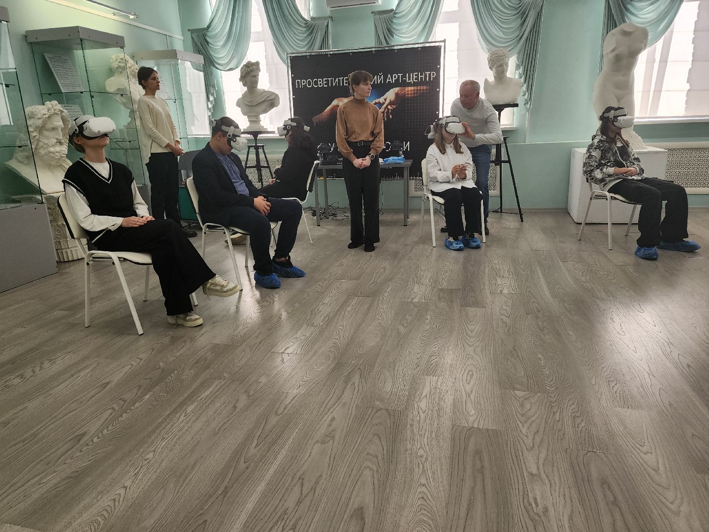 Зарайск, Погружение в Коломну, Выставка в ДШИ имени Голубкиной, vr-погружение в коломну,